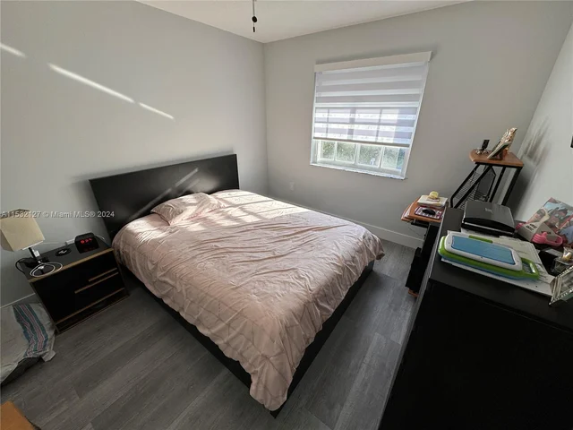 1320 SW 141st Ave, Miami FL 33184