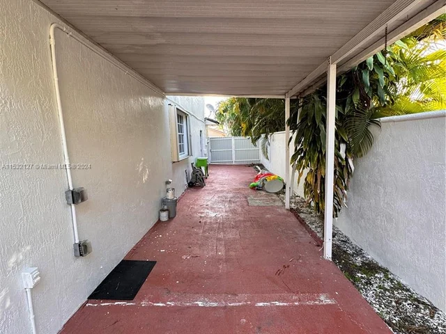 1320 SW 141st Ave, Miami FL 33184