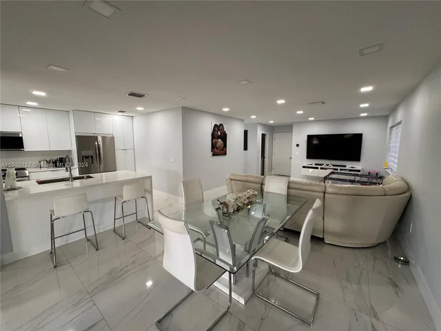 1320 SW 141st Ave, Miami FL 33184