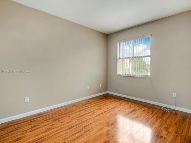 1710 NE 37th Pl, Homestead FL 33033