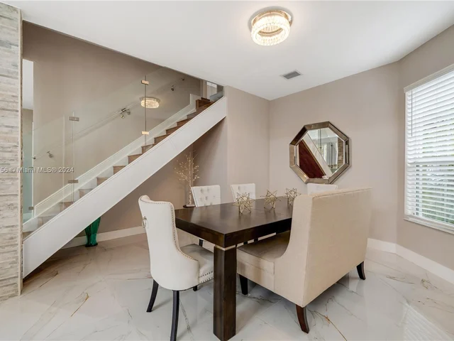 1710 NE 37th Pl, Homestead FL 33033