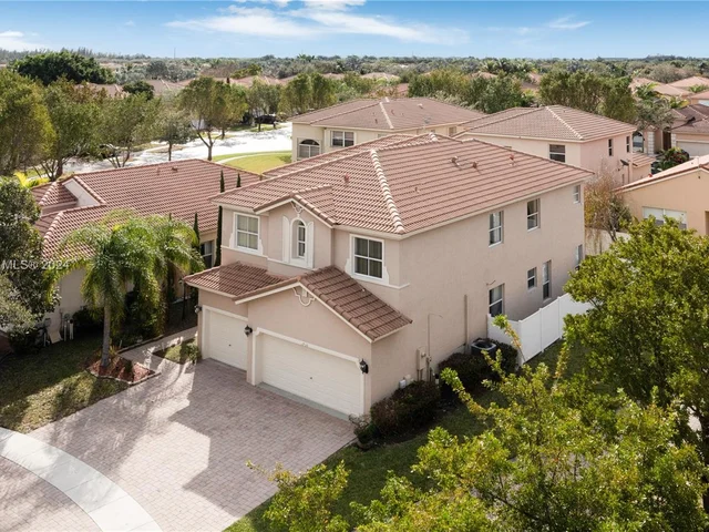 1710 NE 37th Pl, Homestead FL 33033