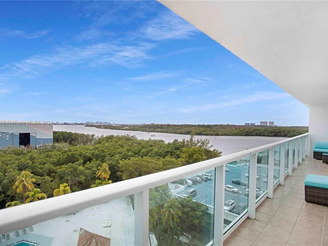 100 Bayview Dr # 925, Sunny Isles Beach FL 33160