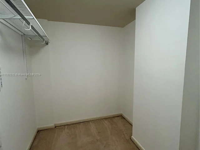 2425 Presidential Way # 905, West Palm Beach FL 33401