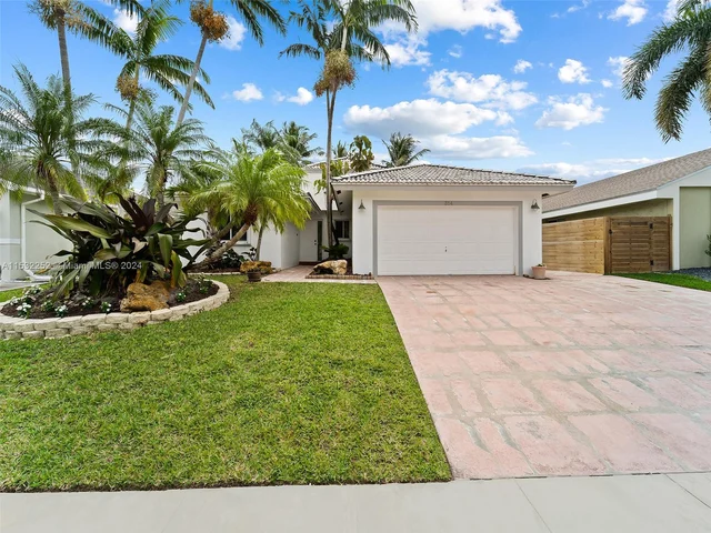 314 SE 3rd Pl, Dania Beach FL 33004