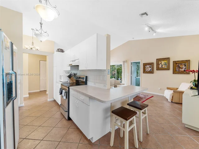 314 SE 3rd Pl, Dania Beach FL 33004