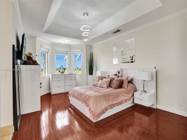 6662 SW 166th Ct, Miami FL 33193