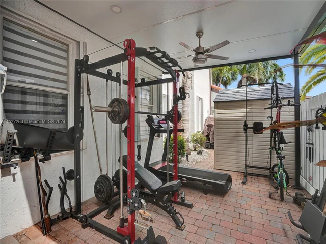 6662 SW 166th Ct, Miami FL 33193