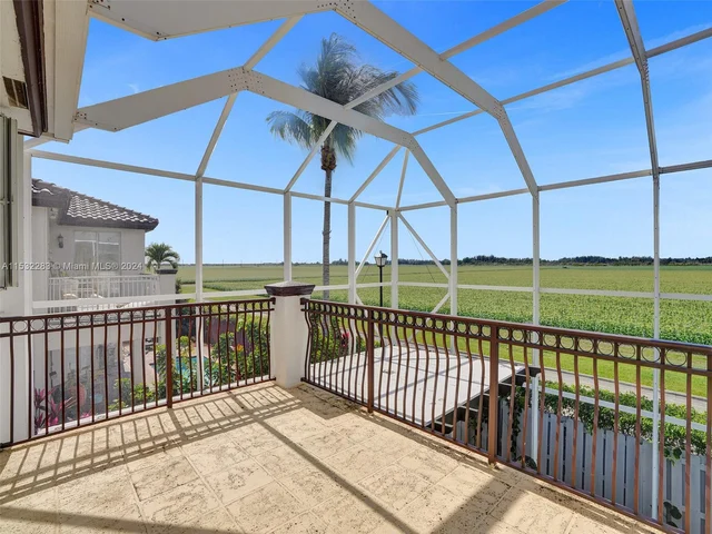 6662 SW 166th Ct, Miami FL 33193