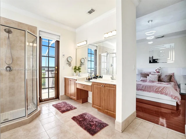 6662 SW 166th Ct, Miami FL 33193