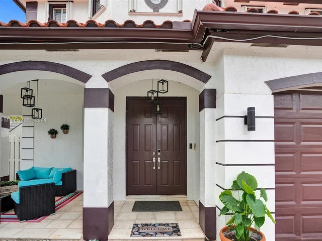 6662 SW 166th Ct, Miami FL 33193