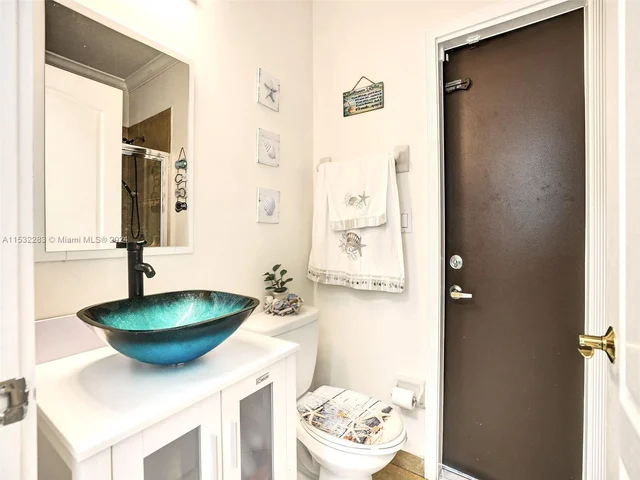 6662 SW 166th Ct, Miami FL 33193