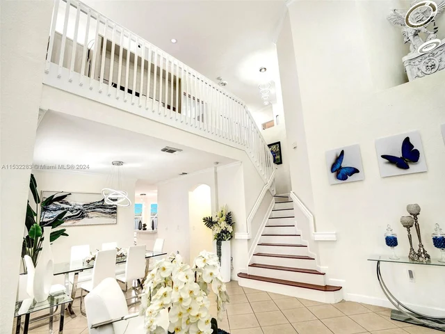 6662 SW 166th Ct, Miami FL 33193