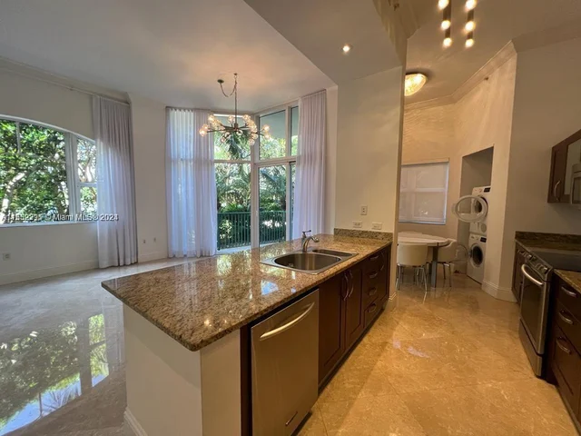 20000 E Country Club Dr # 110, Aventura FL 33180