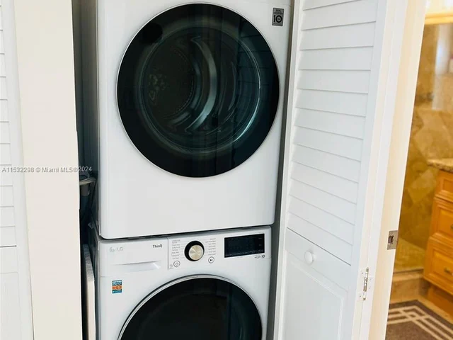 290 174th St # 902, Sunny Isles Beach FL 33160