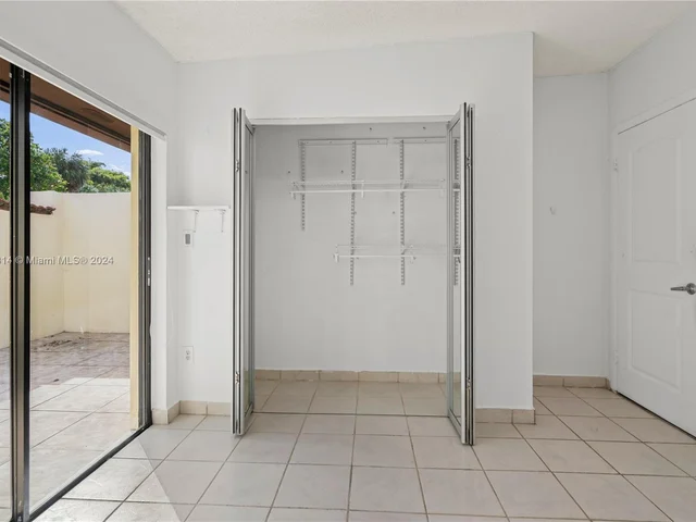 6417 NW 192nd Ter, Hialeah FL 33015