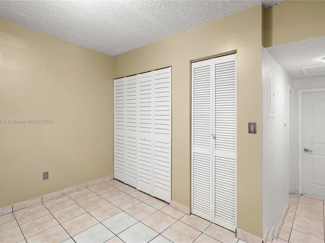 6417 NW 192nd Ter, Hialeah FL 33015