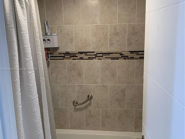 9080 Lime Bay Blvd # 109, Tamarac FL 33321