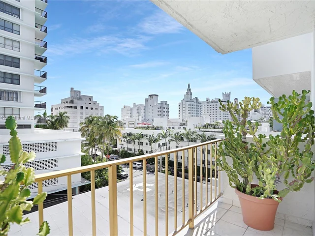 245 18th St # 605, Miami Beach FL 33139