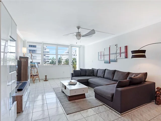 245 18th St # 605, Miami Beach FL 33139