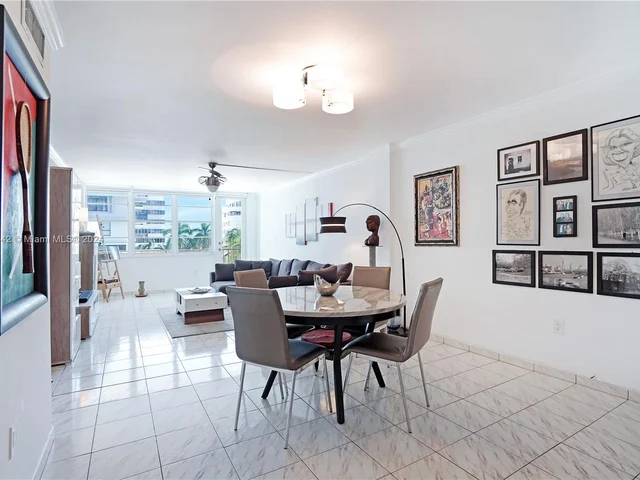 245 18th St # 605, Miami Beach FL 33139