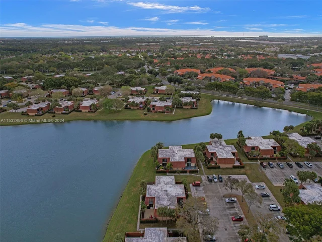 313 Buttonwood Ln, Boynton Beach FL 33436