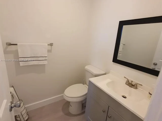 321 Flanders G # 321, Delray Beach FL 33484