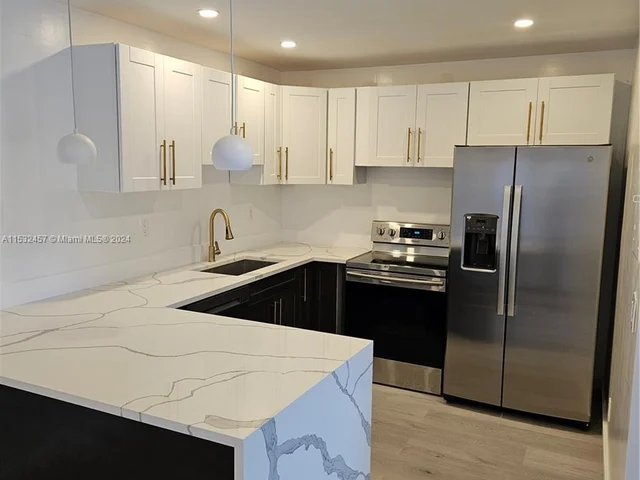 321 Flanders G # 321, Delray Beach FL 33484