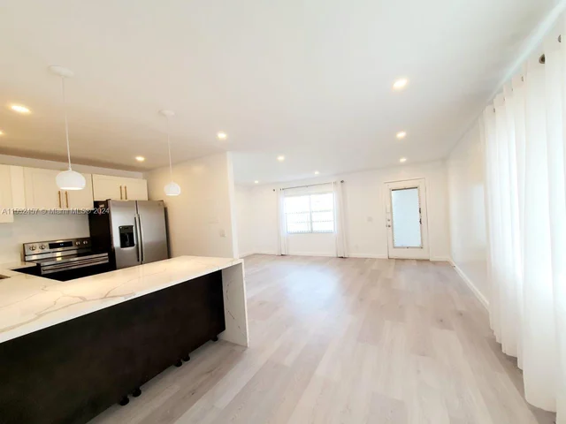 321 Flanders G # 321, Delray Beach FL 33484