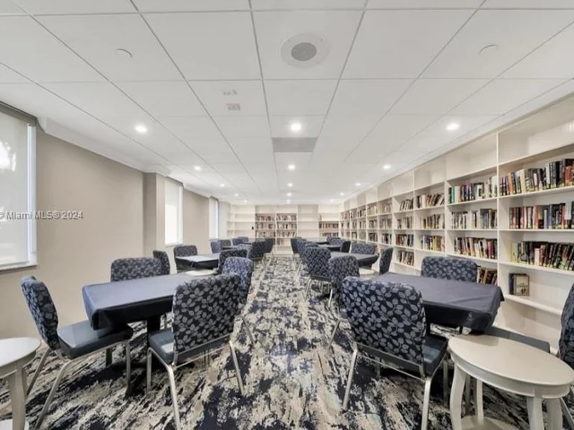 321 Flanders G # 321, Delray Beach FL 33484