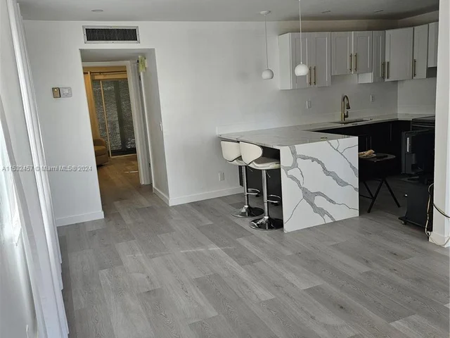 321 Flanders G # 321, Delray Beach FL 33484