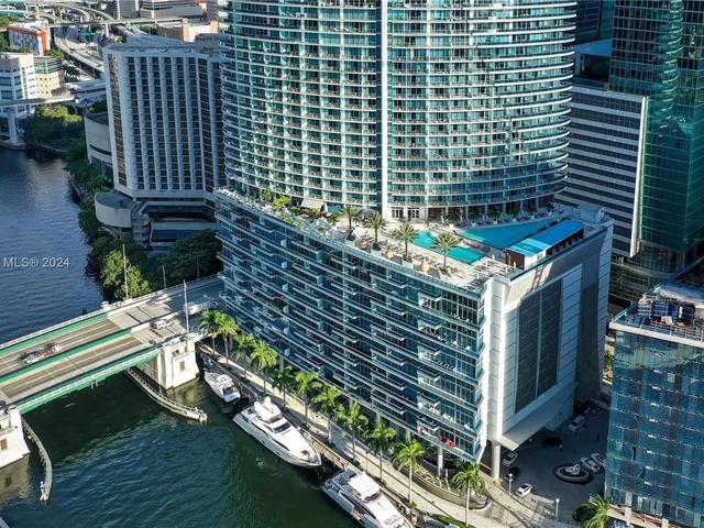 200 Biscayne Blvd Way # 4811, Miami FL 33131