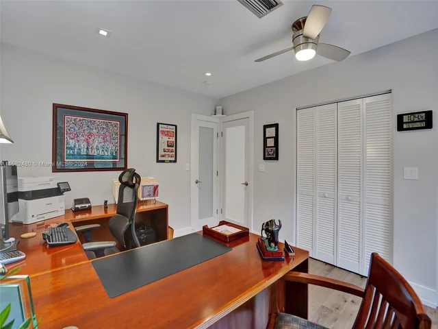 2606 N Riverside Dr, Pompano Beach FL 33062