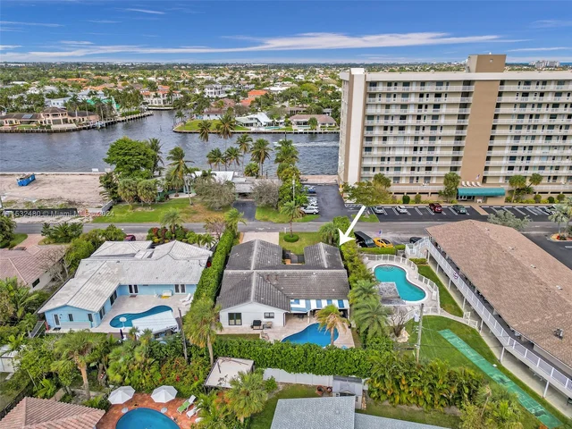 2606 N Riverside Dr, Pompano Beach FL 33062