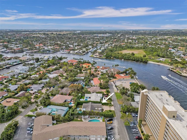 2606 N Riverside Dr, Pompano Beach FL 33062