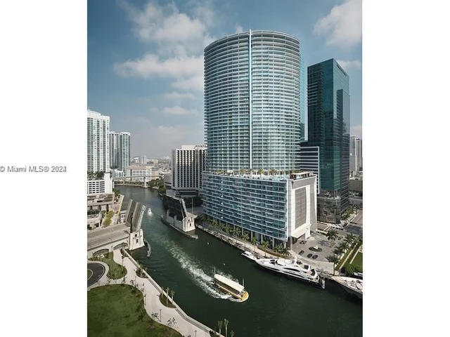 200 Biscayne Boulevard Way # 4811, Miami FL 33131