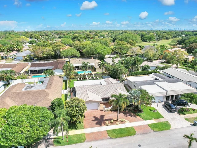 3721 N 54th Ave, Hollywood FL 33021