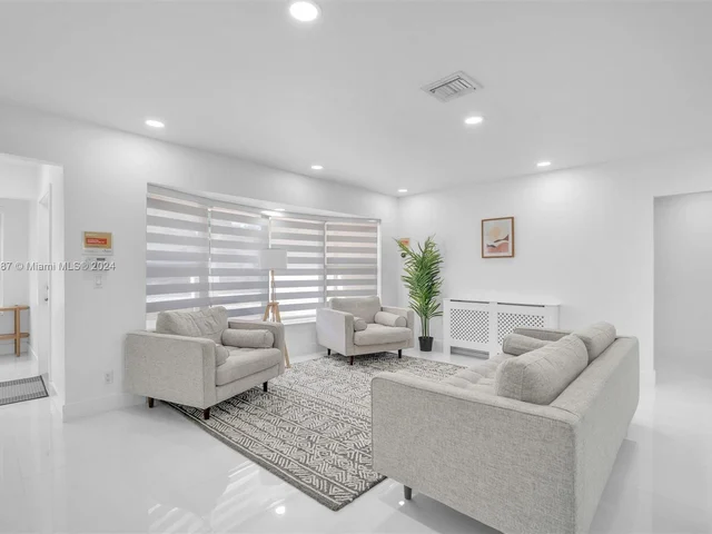 3721 N 54th Ave, Hollywood FL 33021