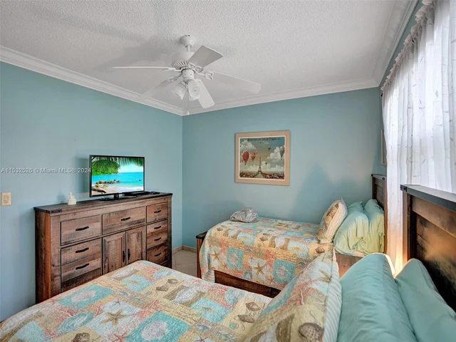 5000 NW 36th St # 503, Lauderdale Lakes FL 33319