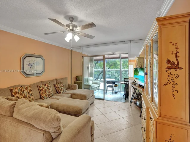 5000 NW 36th St # 503, Lauderdale Lakes FL 33319