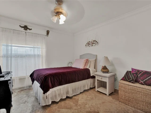 7028 SW 127th Ct, Miami FL 33183