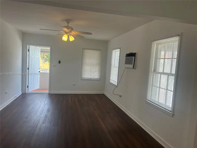 430 76th St # 4, Miami Beach FL 33141