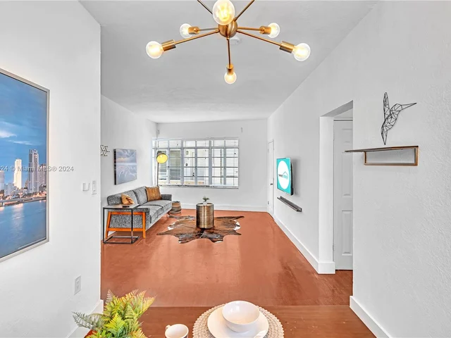 3920 Garden Ave # 17, Miami Beach FL 33140