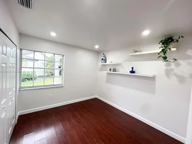 9548 SW 154th Pl, Miami FL 33196