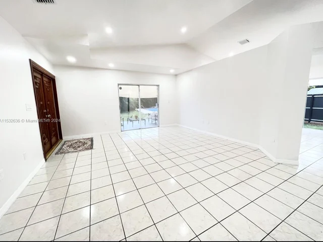 9548 SW 154th Pl, Miami FL 33196