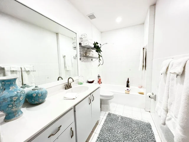 9548 SW 154th Pl, Miami FL 33196