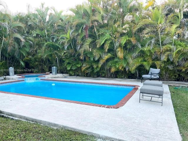 9548 SW 154th Pl, Miami FL 33196