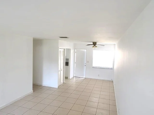 3856 S Cir Dr # 5, Hollywood FL 33021