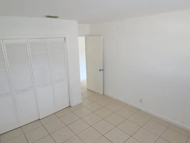 3856 S Cir Dr # 5, Hollywood FL 33021