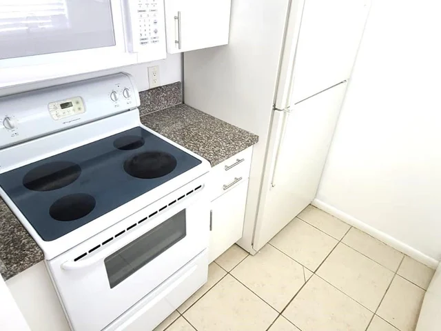 3856 S Cir Dr # 5, Hollywood FL 33021